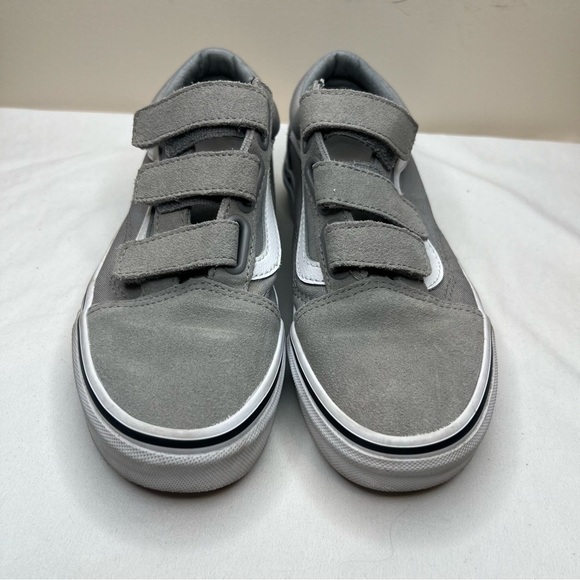 Vans Old Skool V Shoes - Picture 2 of 8